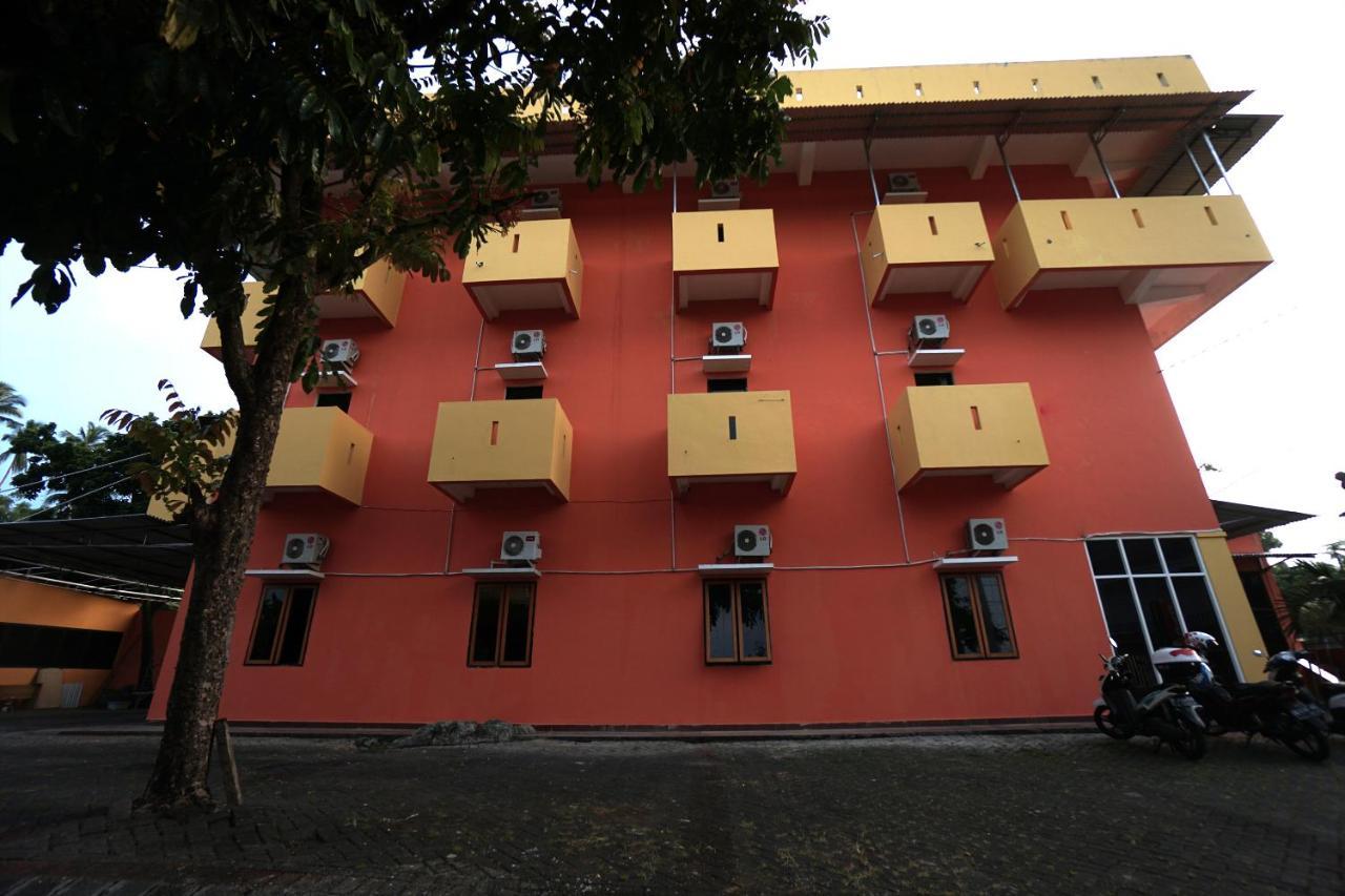 Oyo 2486 Bahana Guest House Μανάντο Εξωτερικό φωτογραφία